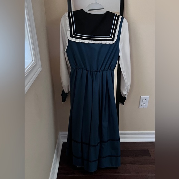 green traveller style dress - Picture 6 of 6